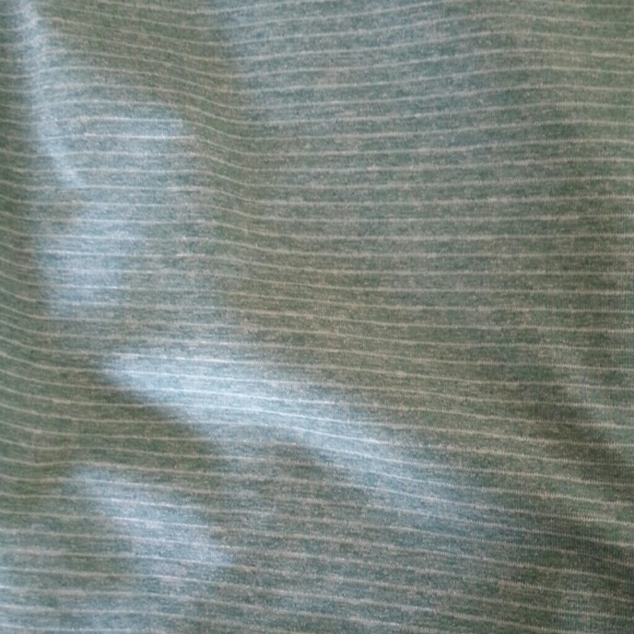 Eddie Bauer hooded top, EUC - Picture 7 of 7